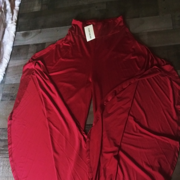 NWT Open Side Flowy Pants Red - Picture 5 of 11